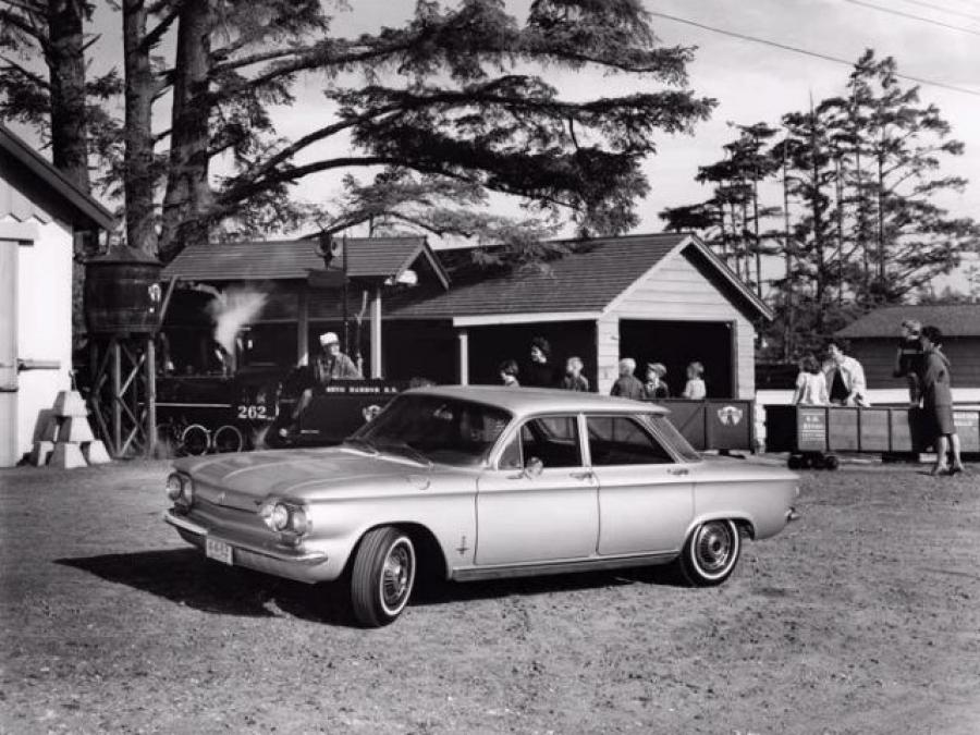  Chevrolet Corvair Monza Sedan 1963 года  (фото 1 из 1)